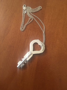 Jill Tuck's Heart key replica Saw